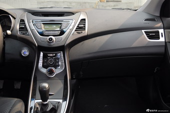 2012款朗动1.6L手动领先型