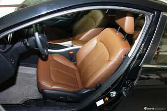 2014款奔腾B90 1.8T自动豪华型到店实拍