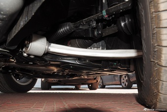 2015款荣威950 1.8T精英版