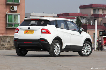 2015款中华V3 1.5L手动舒适型