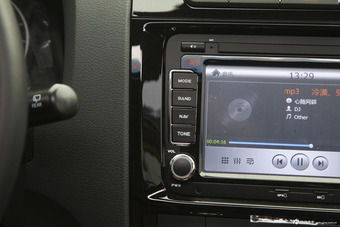 2015款改款野马T70 1.8TCVT优雅型