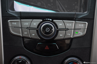 2015款比亚迪全新F3节能版1.5L手动尊贵型