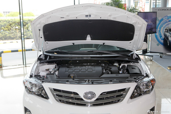 2013款卡罗拉特装版1.8L CVT至酷版GL-i图片
