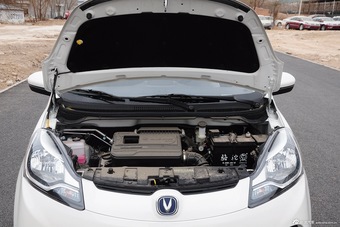 2014款奔奔1.4L手动天窗版