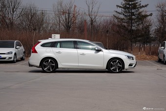 2015款沃尔沃V60 2.0T T5智雅个性运动版