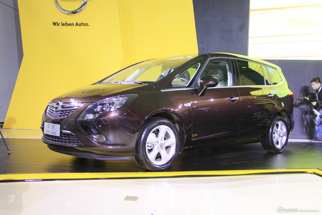2010款 欧宝 赛飞利Zafira 1.8 手动图片