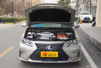 2015款雷克萨斯ES 2.5L自动300h舒适型