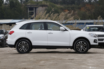 2015款众泰T600 2.0T手动尊贵型 家用版