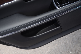 2016款捷豹XJL 2.0T自动两驱典雅商务版