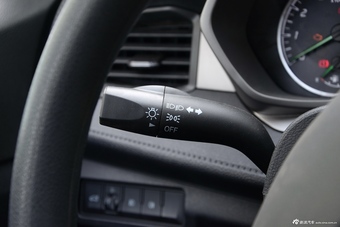 2016款海马M3 1.5L自动舒适型