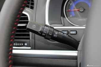 2015款吉利新帝豪三厢1.5L手动向上版