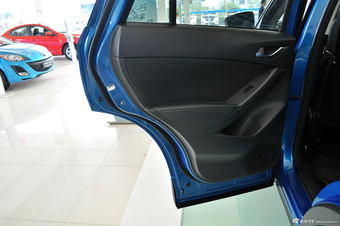 2013款马自达CX-5 2.0L自动四驱精英型