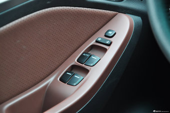 2014款比亚迪G5 1.5TI手动旗舰型