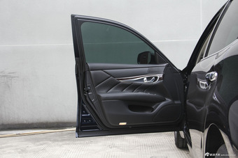 2015款英菲尼迪Q70L 2.5L豪华版