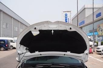 2015款雪铁龙C4L 1.8L自动尊贵型