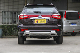 2016款比亚迪S7 2.0T自动旗舰型Plus