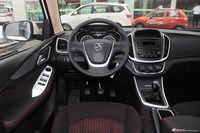 2015款 宝骏560 1.8L手动舒适型