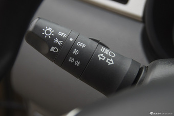 2015款启辰R50X 1.6L自动豪华版