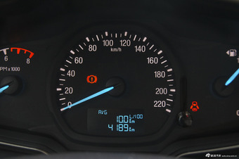 2015款福睿斯1.5L手动舒适型