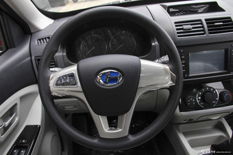 2015款福瑞达M50S 1.5L手动公务舱