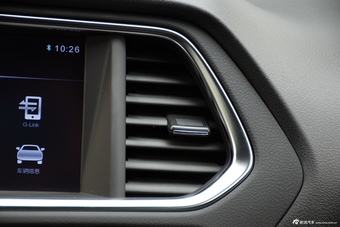 2016款传祺GS4 1.5T自动豪华版235T G-DCT