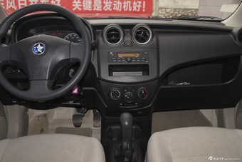 2014款启辰R30 1.2L手动优享版