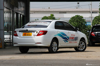 2015款比亚迪全新F3节能版1.5L自动豪华型