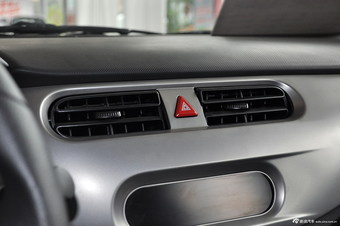 2012款中华H230 1.5自动天窗版