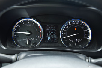 2015款汉兰达2.0T自动四驱豪华版7座