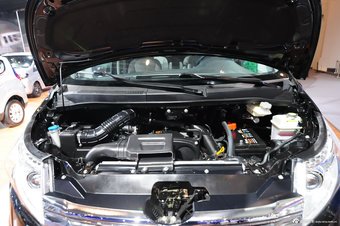 2013款瑞风M5 2.0T自动公务版