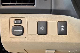 2013款威飒2.7L四驱豪华版