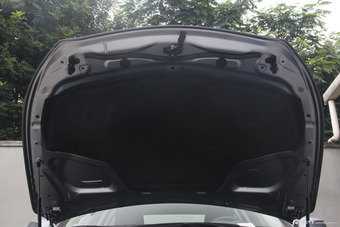 2015款英菲尼迪Q50L 2.0T自动舒适版