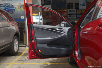 2015款逸动XT 1.6L手动俊酷型国V