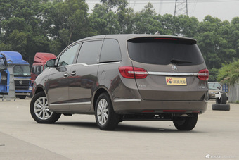 2014款GL8商务车2.4L自动LT豪华商务行政版