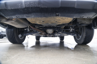 2015款傲虎2.5L自动豪华导航版