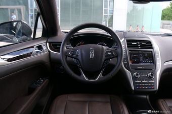 2015款林肯MKC 2.0T四驱总统系列