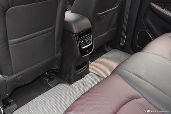 2015款宝骏560 1.8L