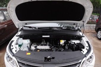 2015款 宝骏560 1.8L手动舒适型