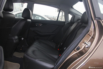 2015款V5菱致plus 1.5L手动智趣型
