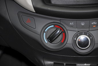 2015款赛欧3 1.3L手动理想版