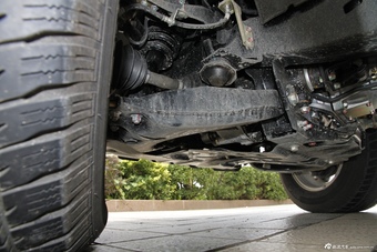 2015款五十铃mu-X 3.0T自动四驱尊享型