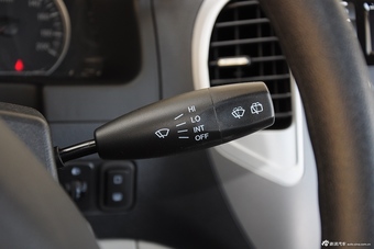 2015款菱智M3 1.6L 7座豪华型