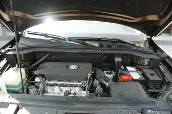 2012款中华V5 1.5T手动两驱豪华型