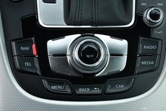 2014款奥迪Q5 45TFSI quattro运动型