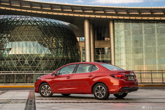 2016款东风雪铁龙全新C4L