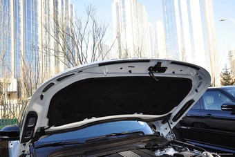 2015款揽胜 3.0 SC V6 Vogue SE 创世加长版