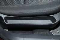 2013款世嘉三厢1.6L手动品尚型