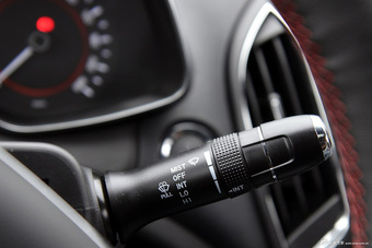 2016款艾瑞泽5 1.5L自动领臻版