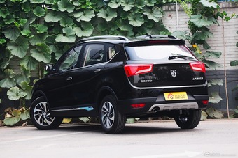 2015款宝骏560 手动豪华