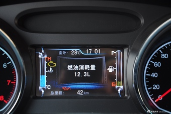 2015款比亚迪G5 1.5TI手动尊贵型